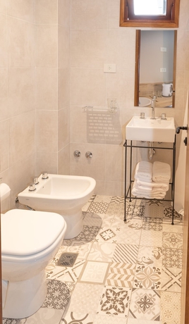 Imagen de la habitación del Hotel El Arribo. Foto 16