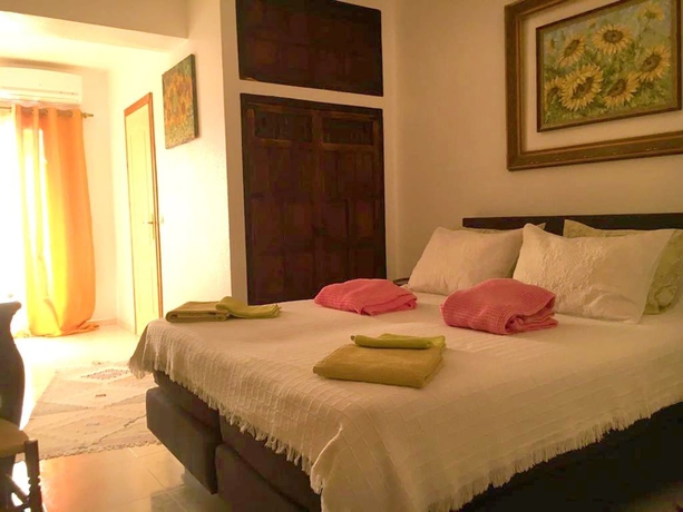 Imagen de la habitación del Hotel El Artista de Para&iacute;so. Foto 12