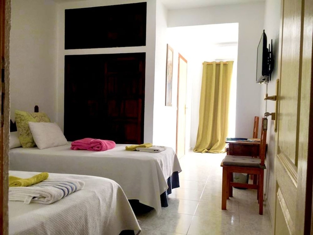 Imagen de la habitación del Hotel El Artista de Para&iacute;so. Foto 13