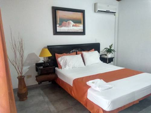 Imagen de la habitación del Hotel El Atajo. Foto 4