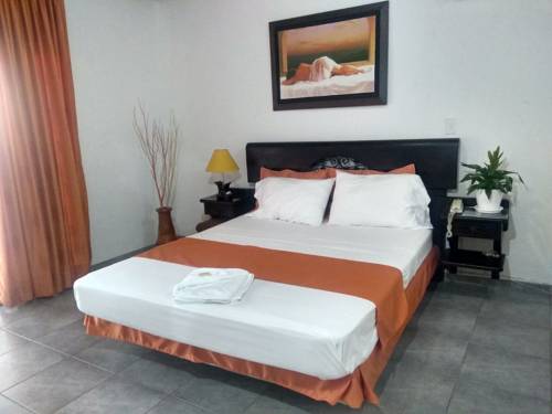 Imagen de la habitación del Hotel El Atajo. Foto 5
