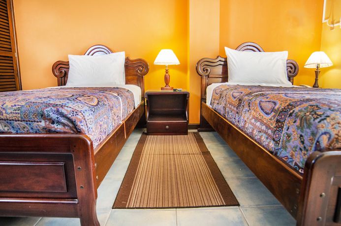 Imagen de la habitación del Hotel El Auca. Foto 2