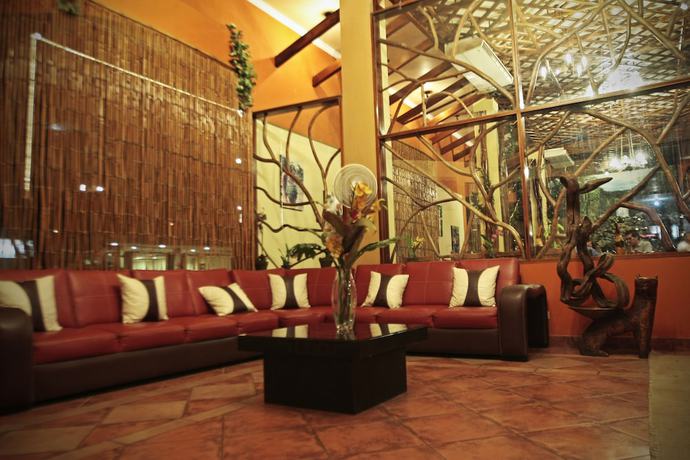 Imagen de los interiores del Hotel El Auca. Foto 17