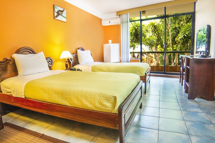 Imagen de la habitación del Hotel El Auca. Foto 5