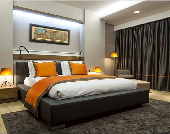 Imagen de la habitación del Hotel El Aurassi. Foto 15