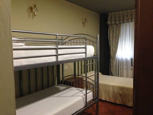 Imagen general del Hotel El Balc&oacute;n, Avil&eacute;s. Foto 2