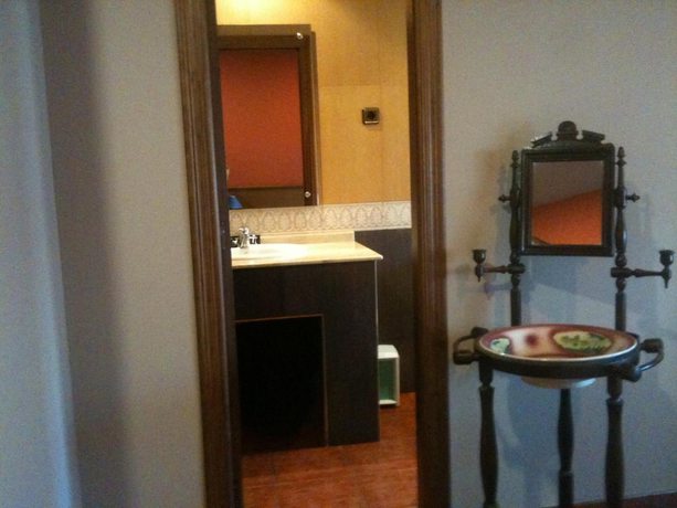 Imagen de la habitación del Hotel El Balc&oacute;n, Avil&eacute;s. Foto 2