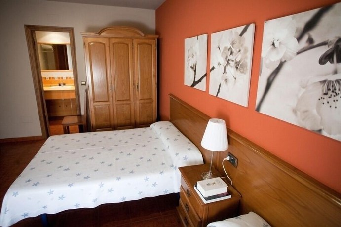 Imagen de la habitación del Hotel El Balc&oacute;n, Avil&eacute;s. Foto 4