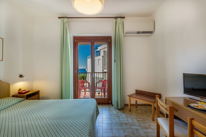 Imagen de la habitación del Hotel El Balear. Foto 4