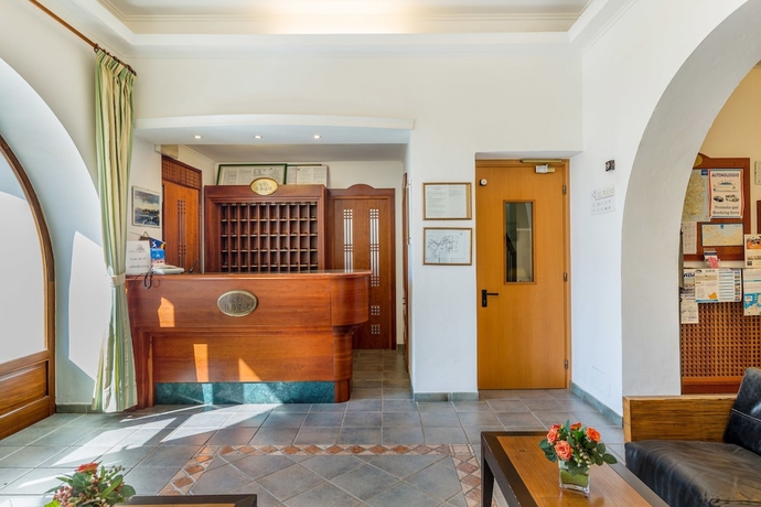 Imagen de los interiores del Hotel El Balear. Foto 18