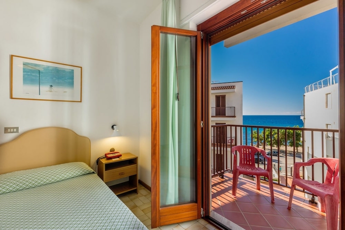 Imagen de la habitación del Hotel El Balear. Foto 12