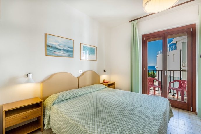 Imagen de la habitación del Hotel El Balear. Foto 14