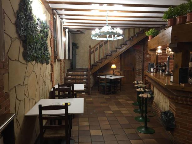 Imagen del bar/restaurante del Hotel El Barondillo. Foto 2
