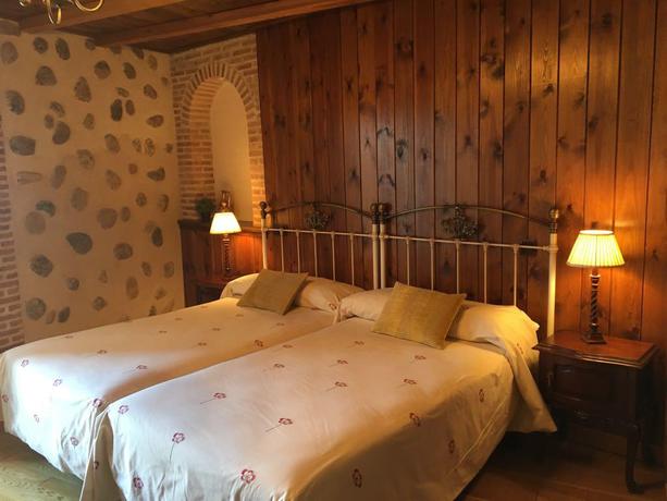 Imagen de la habitación del Hotel El Barondillo. Foto 6