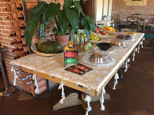 Imagen del bar/restaurante del Hotel El Barondillo. Foto 4