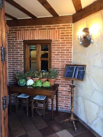 Imagen de los interiores del Hotel El Barondillo. Foto 15