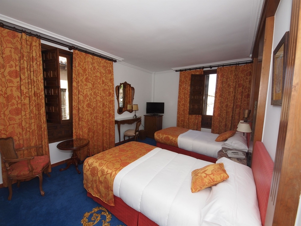 Imagen de la habitación del Hotel El Bedel. Foto 6