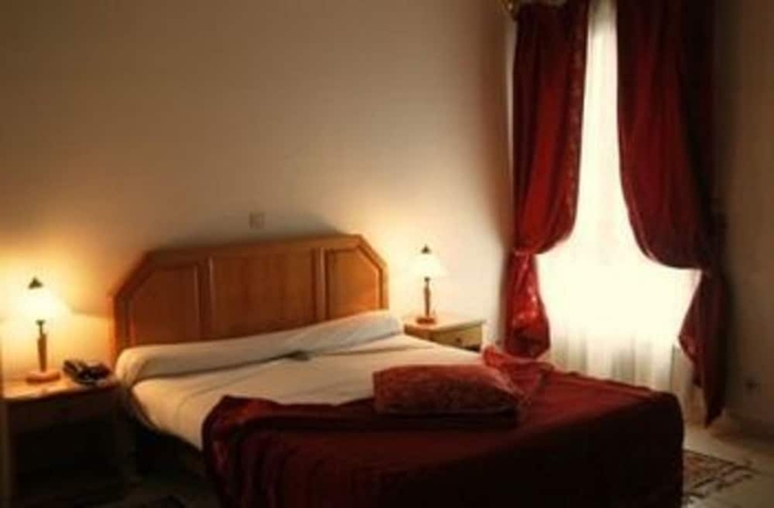 Imagen de la habitación del Hotel El Biar. Foto 7