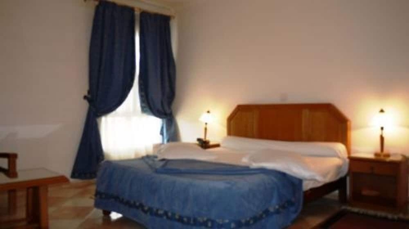 Imagen de la habitación del Hotel El Biar. Foto 11