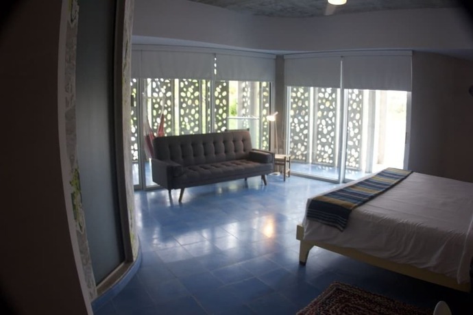 Imagen general del Hotel El Blok. Foto 2