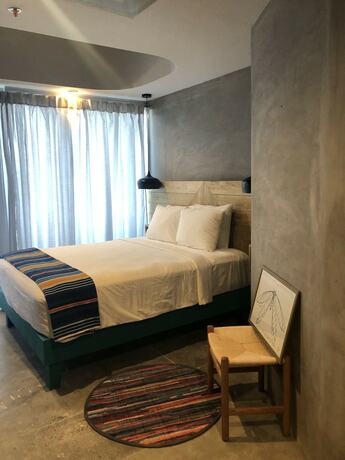 Imagen general del Hotel El Blok. Foto 9