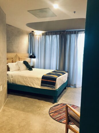 Imagen general del Hotel El Blok. Foto 11