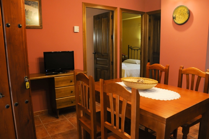 Imagen de la habitación del Hotel El Borbotón. Foto 5