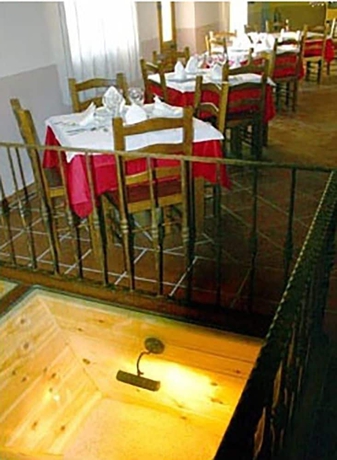 Imagen del bar/restaurante del Hotel El Borbotón. Foto 3