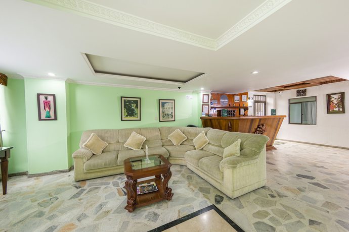 Imagen de los interiores del Hotel El Bosque, Armenia. Foto 20