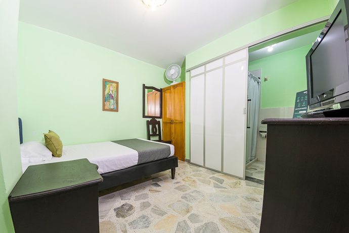 Imagen de la habitación del Hotel El Bosque, Armenia. Foto 14