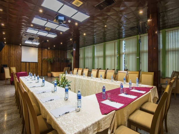 Imagen general del Hotel El Bosque. Foto 2