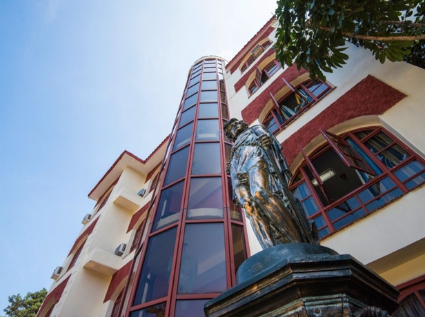 Imagen general del Hotel El Bosque. Foto 9