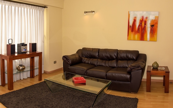 Imagen de la habitación del Hotel El Bosque Suites. Foto 5