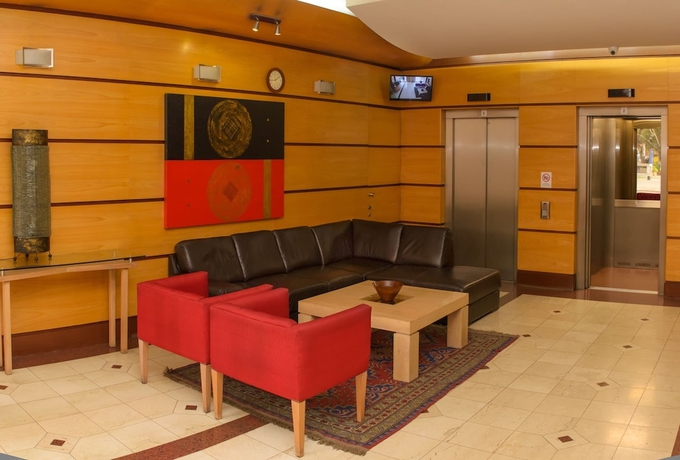 Imagen de los interiores del Hotel El Bosque Suites. Foto 14