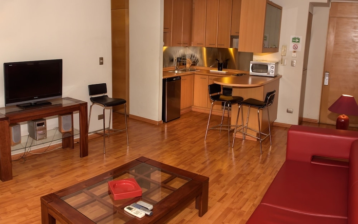 Imagen de la habitación del Hotel El Bosque Suites. Foto 8