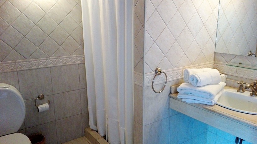 Imagen de la habitación del Hotel El Bosque by DOT Tradition. Foto 16