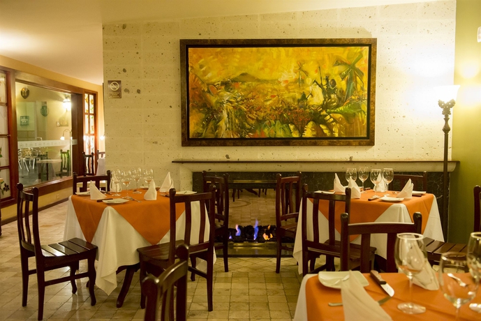 Imagen del bar/restaurante del Hotel El Cabildo Arequipa. Foto 3