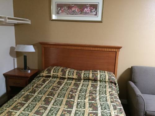 Imagen de la habitación del Hotel El Cajon Inn & Suites. Foto 7