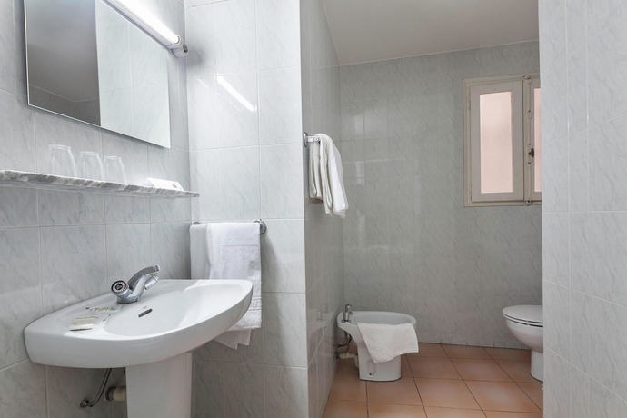 Imagen de la habitación del Hotel El Call. Foto 6