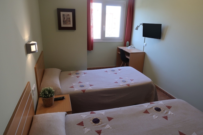 Imagen de la habitación del Hotel El Cami. Foto 5