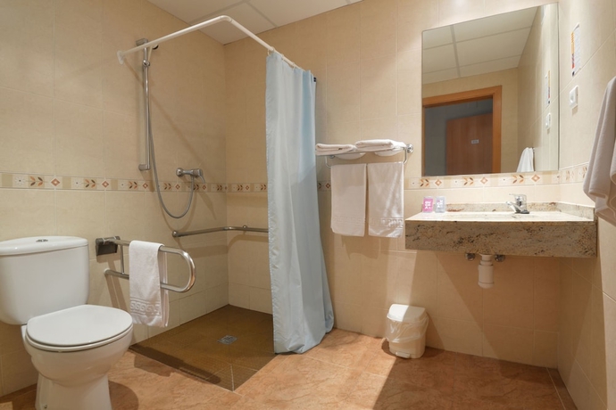 Imagen de la habitación del Hotel El Cami. Foto 12