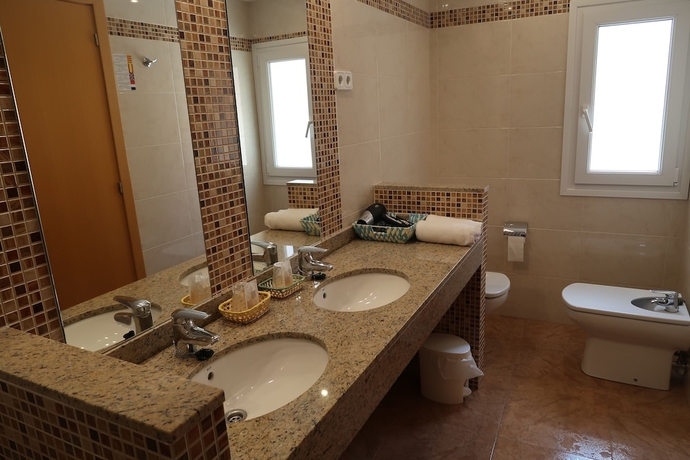 Imagen de la habitación del Hotel El Cami. Foto 15