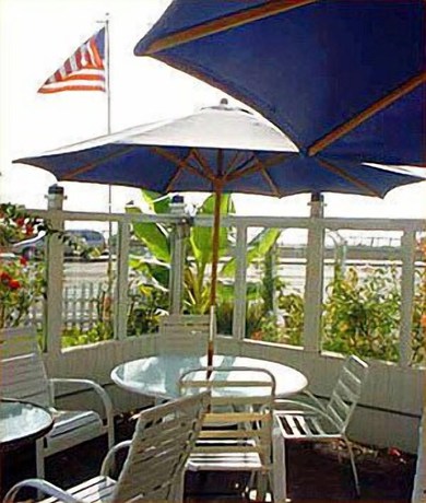 Imagen de los exteriores del Hotel El Caminante Bar and Bungalows. Foto 10