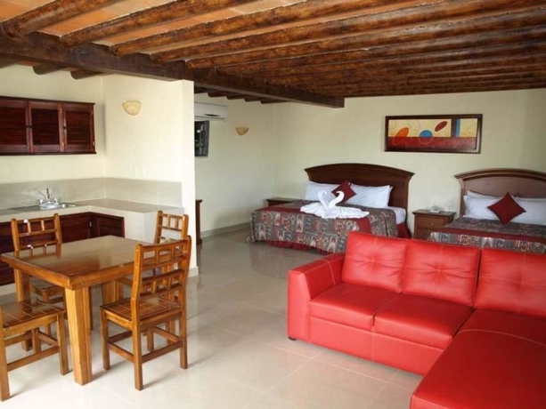 Imagen de la habitación del Hotel El Campanario, Playa del Carmen. Foto 8