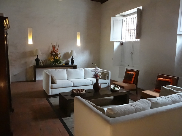 Imagen de los interiores del Hotel El Candil De Los Santos. Foto 7