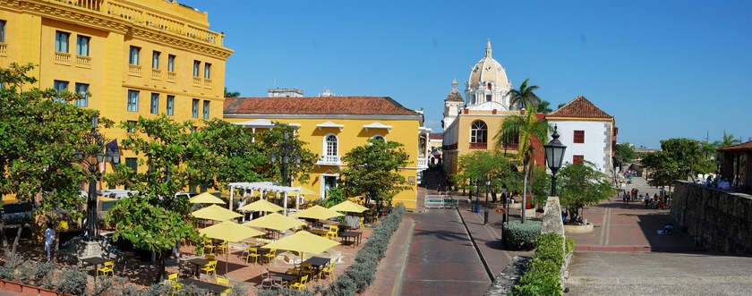 Imagen de los exteriores del Hotel El Candil De Los Santos. Foto 6