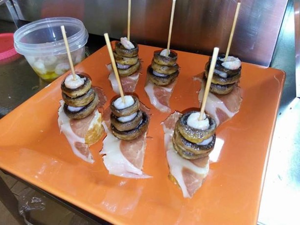 Imagen del bar/restaurante del Hotel El Capellán. Foto 2