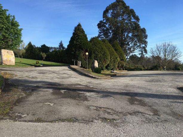 Imagen de los exteriores del Hotel El Capellán. Foto 13