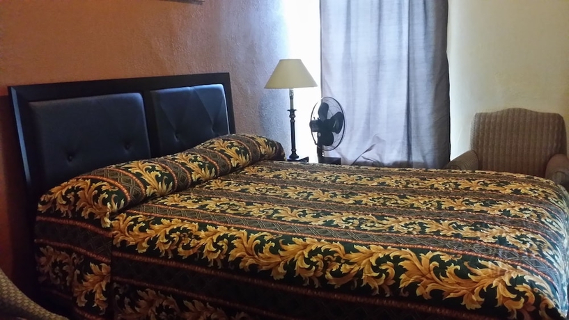 Imagen de la habitación del Hotel El Capitan. Foto 6