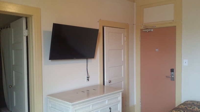 Imagen de la habitación del Hotel El Capitan. Foto 10